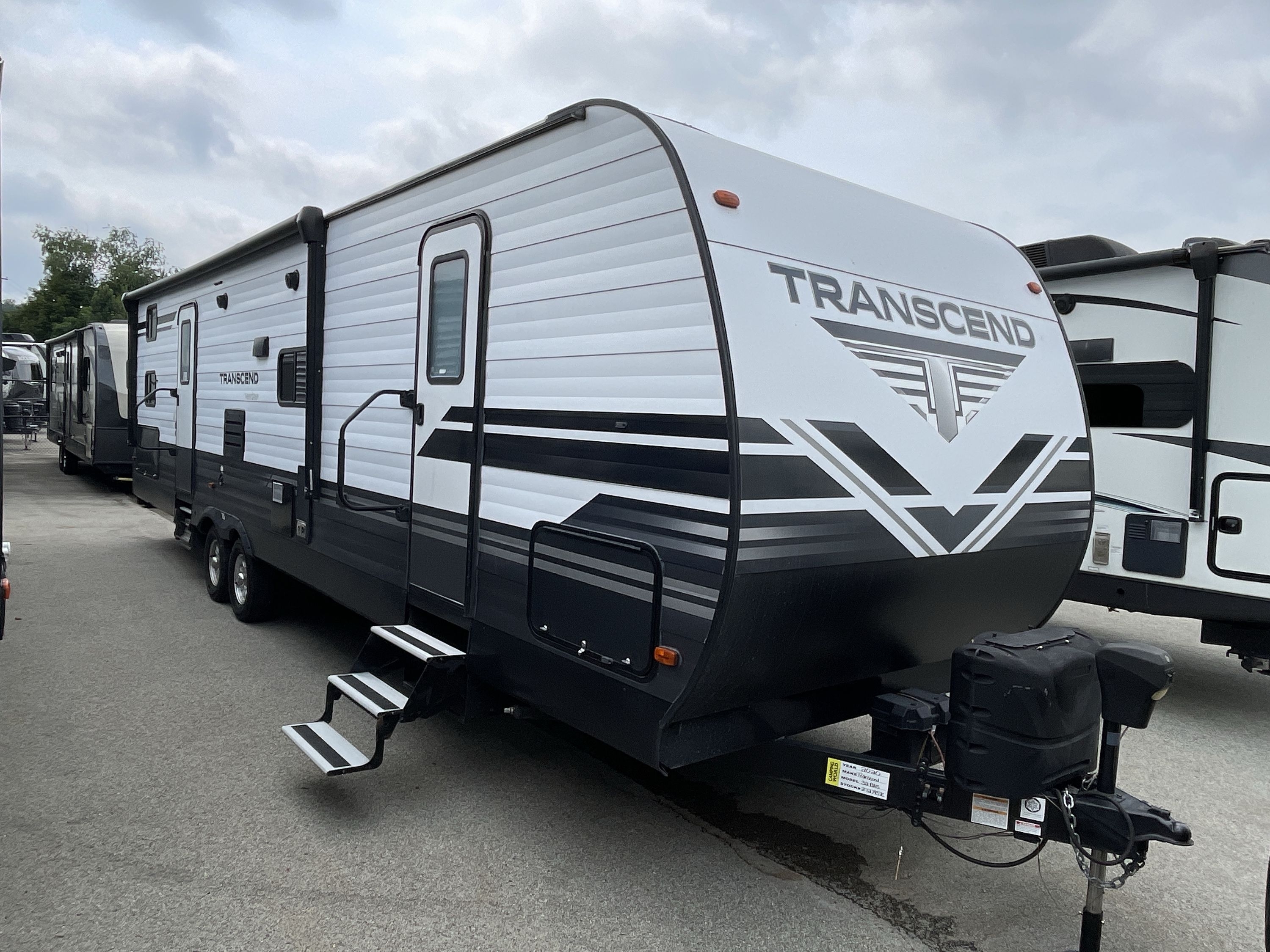 2020 Grand Design TRANSCEND 32BHS in apollo PA