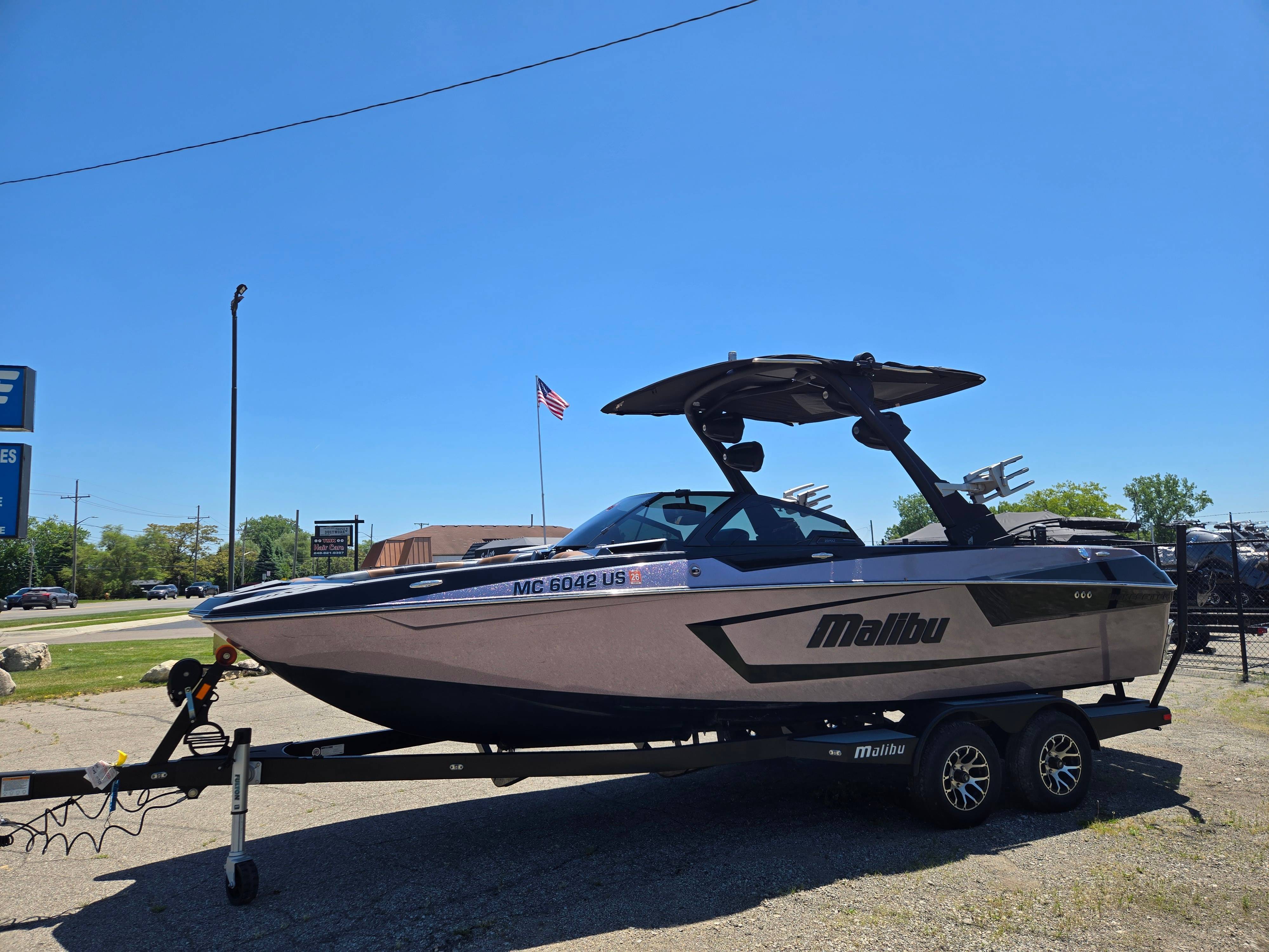 2022 Malibu Boats 23 in waterford MI