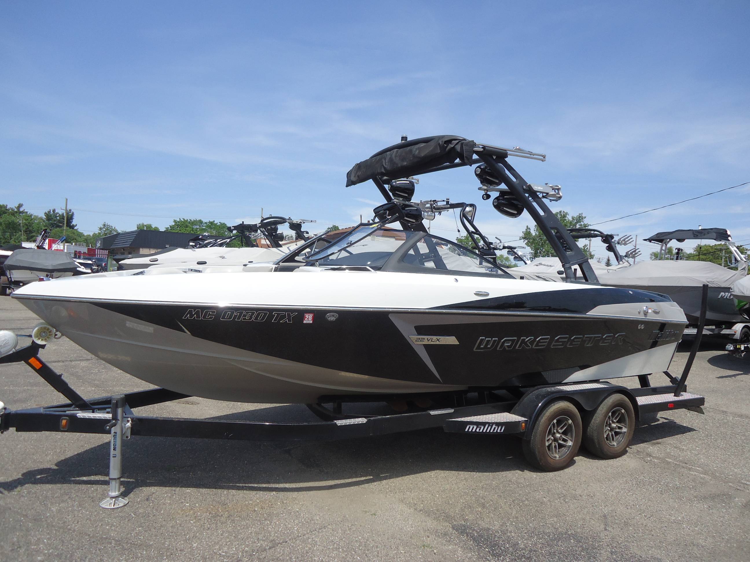 2015 Malibu Boats 22 VLX in waterford MI