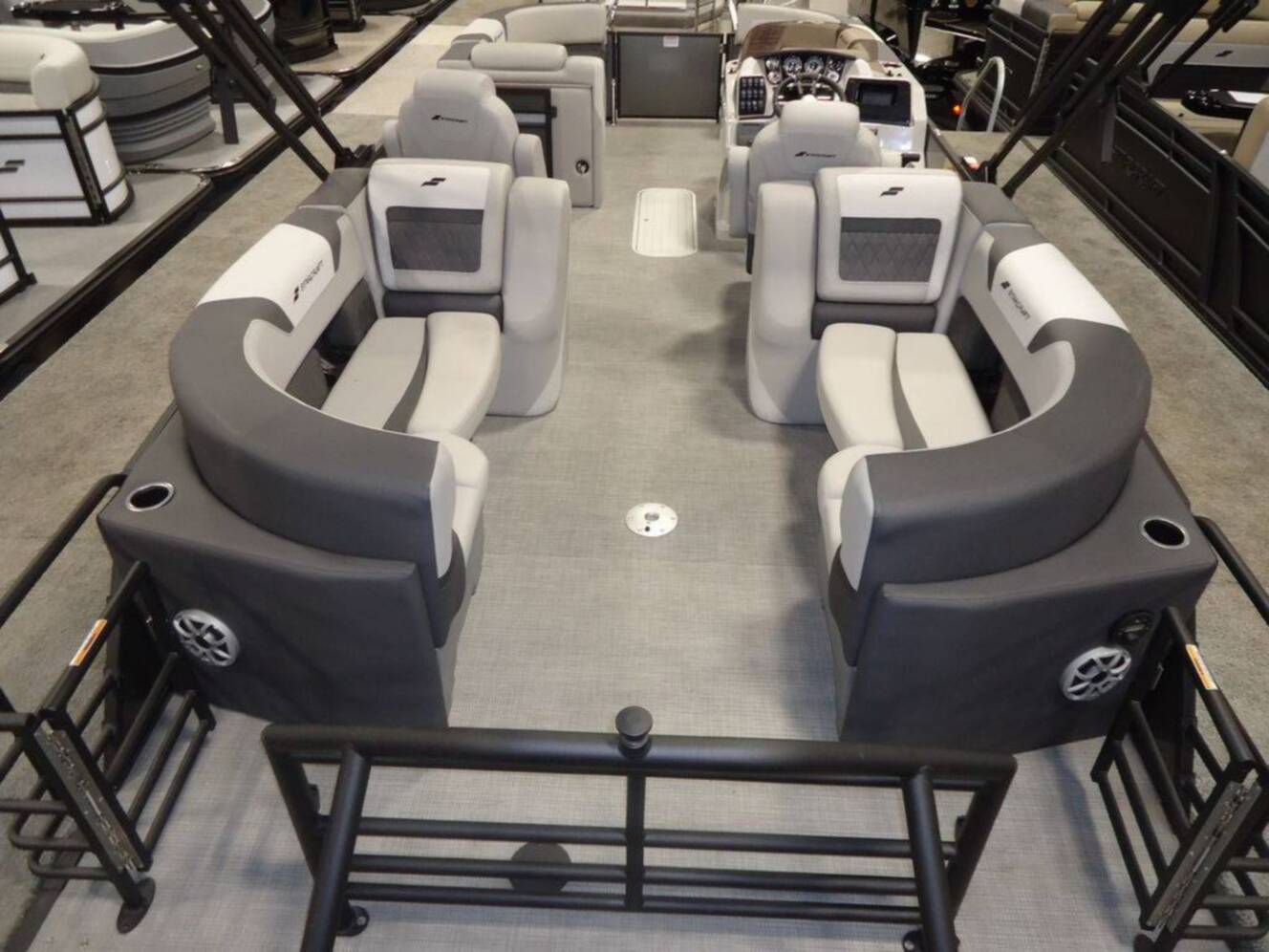 A photo of this 2026 Starcraft Marine SLS 3