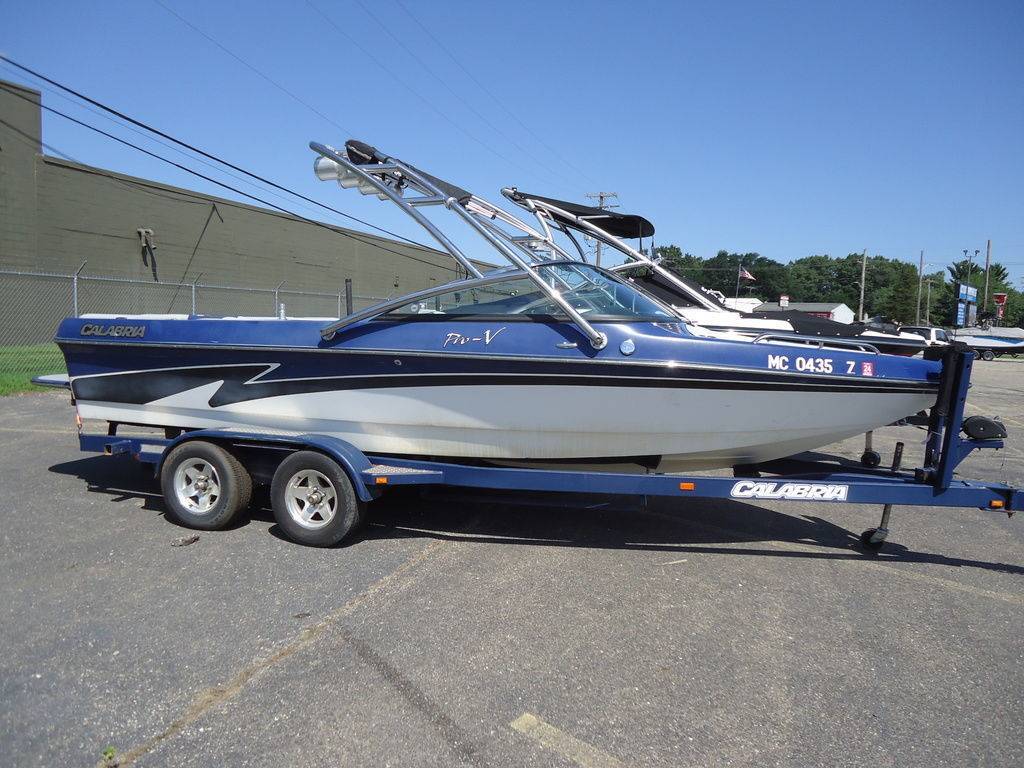 2009 Calabria 23 Pro-V in waterford MI
