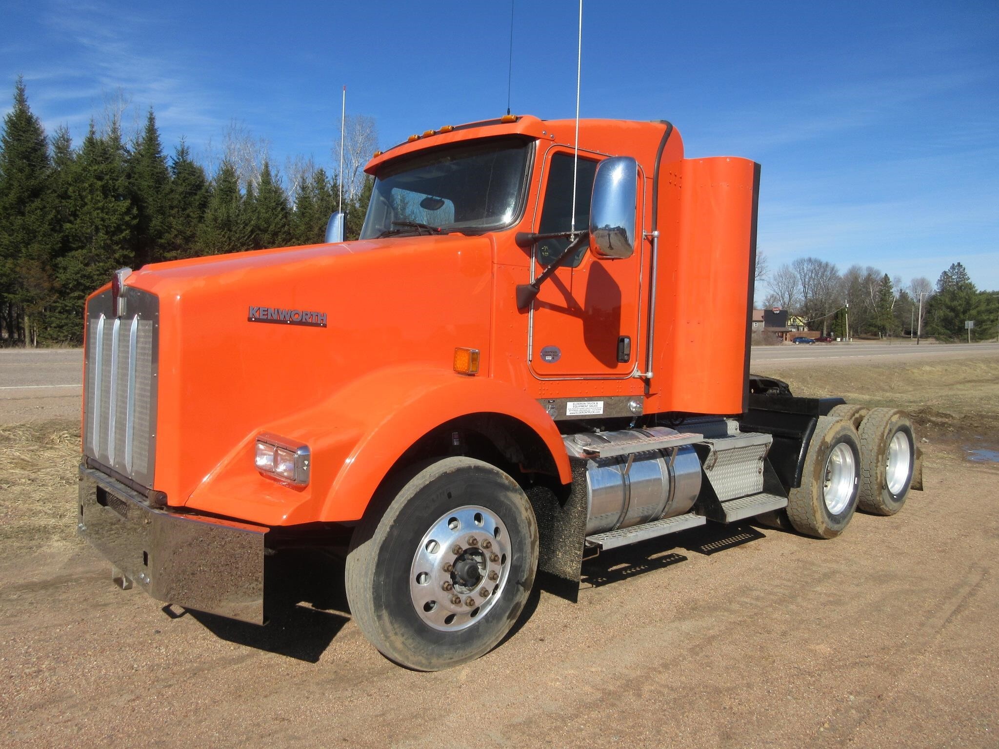 2010 KENWORTH T800 in Wittenberg, WI