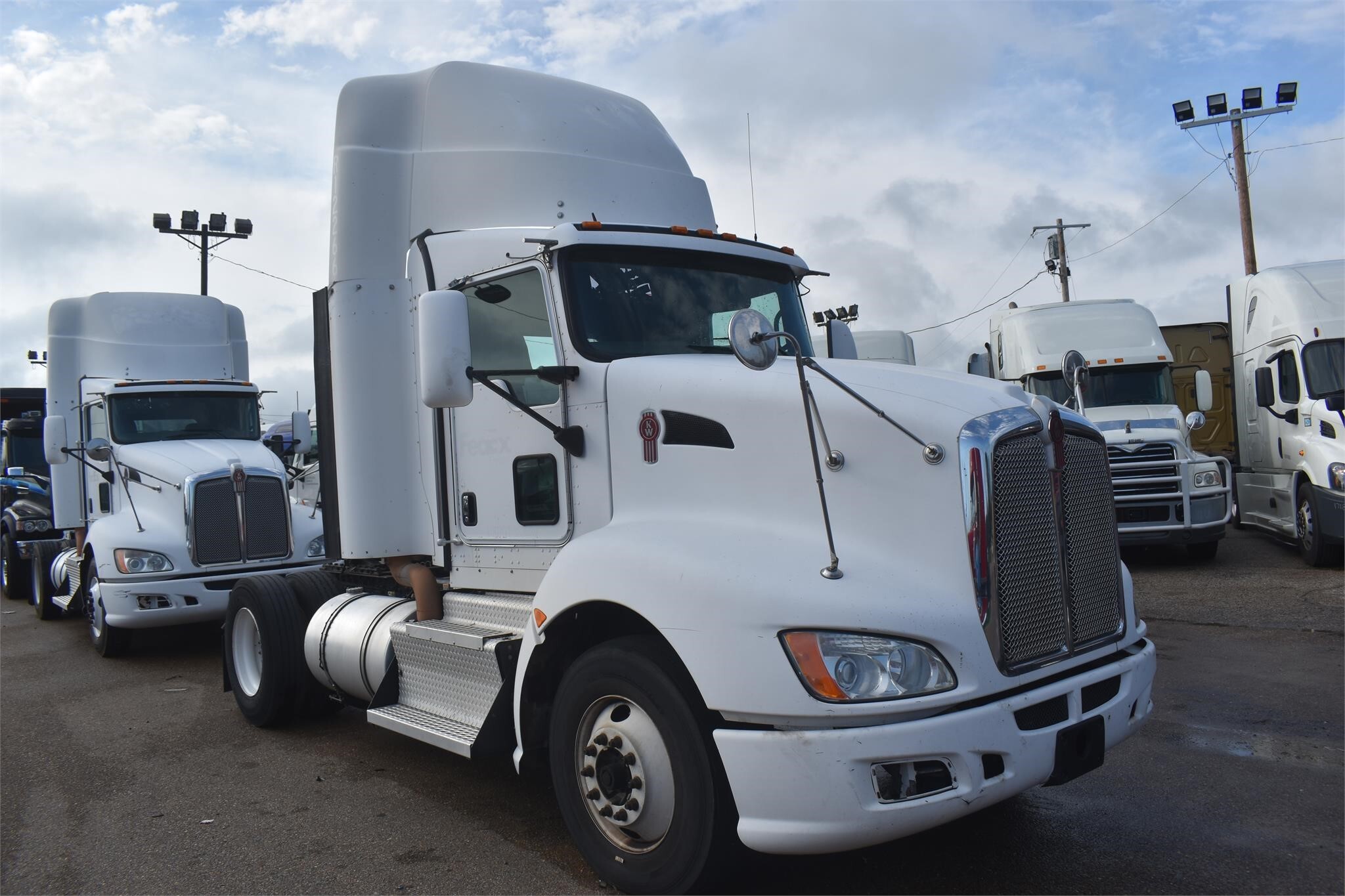 2012 KENWORTH T660 in Covington, TN