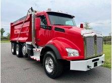 5 Key Features to Look for in a Commercial Truck for Construction image