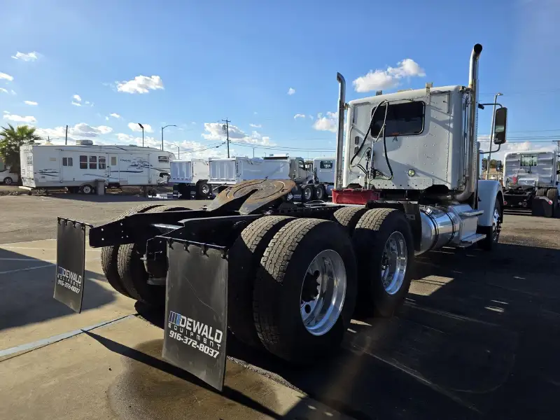 2014 FREIGHTLINER CORONADO 122 SD