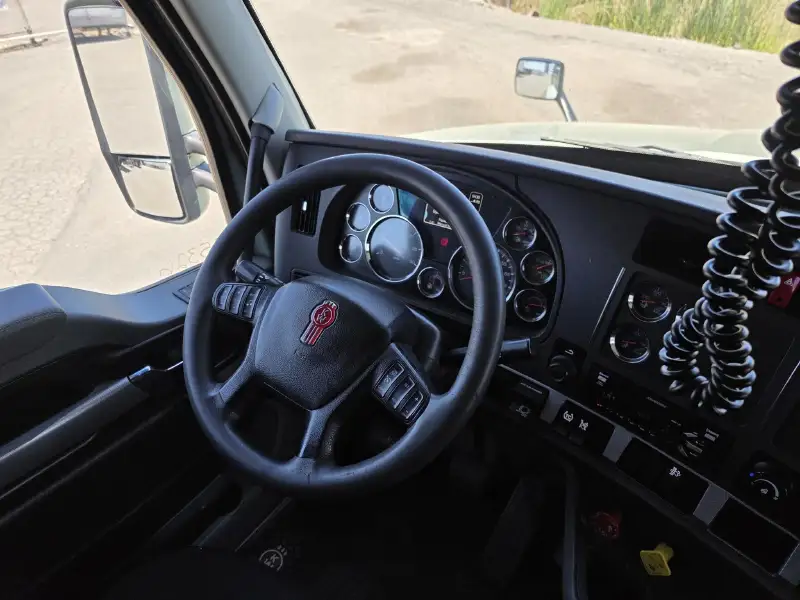 2021 KENWORTH T680