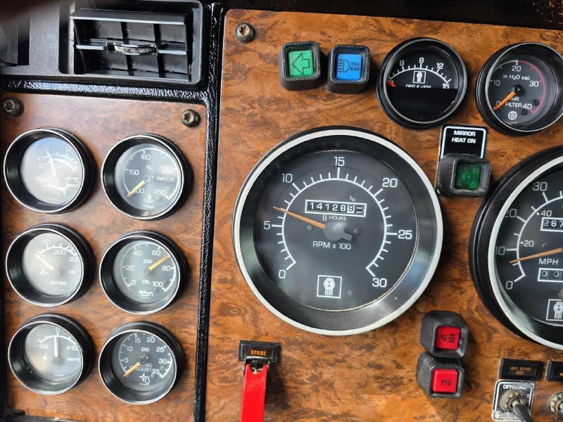 1999 KENWORTH T800