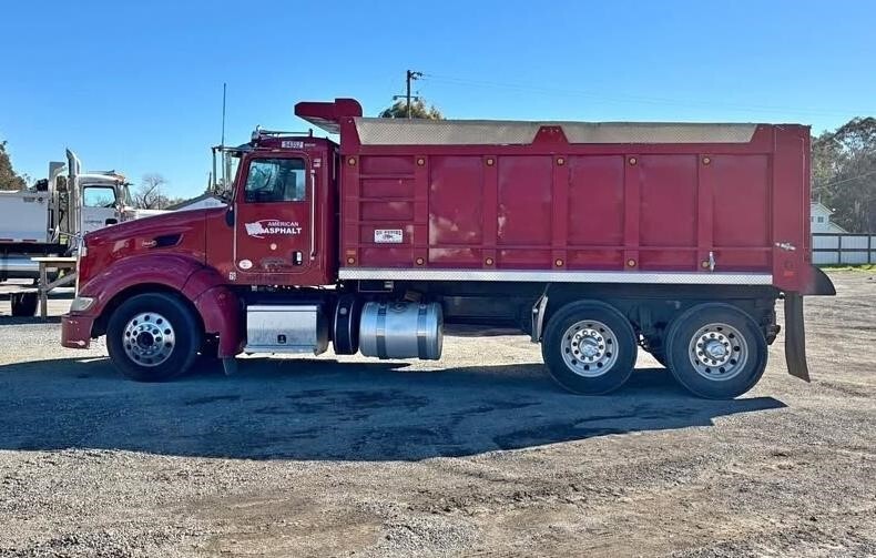 2012 PETERBILT 386 in Santa Rosa, CA