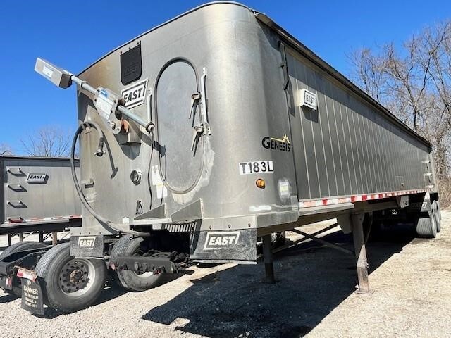 2009 EAST GENESIS HYBRID in Petersburg, IN