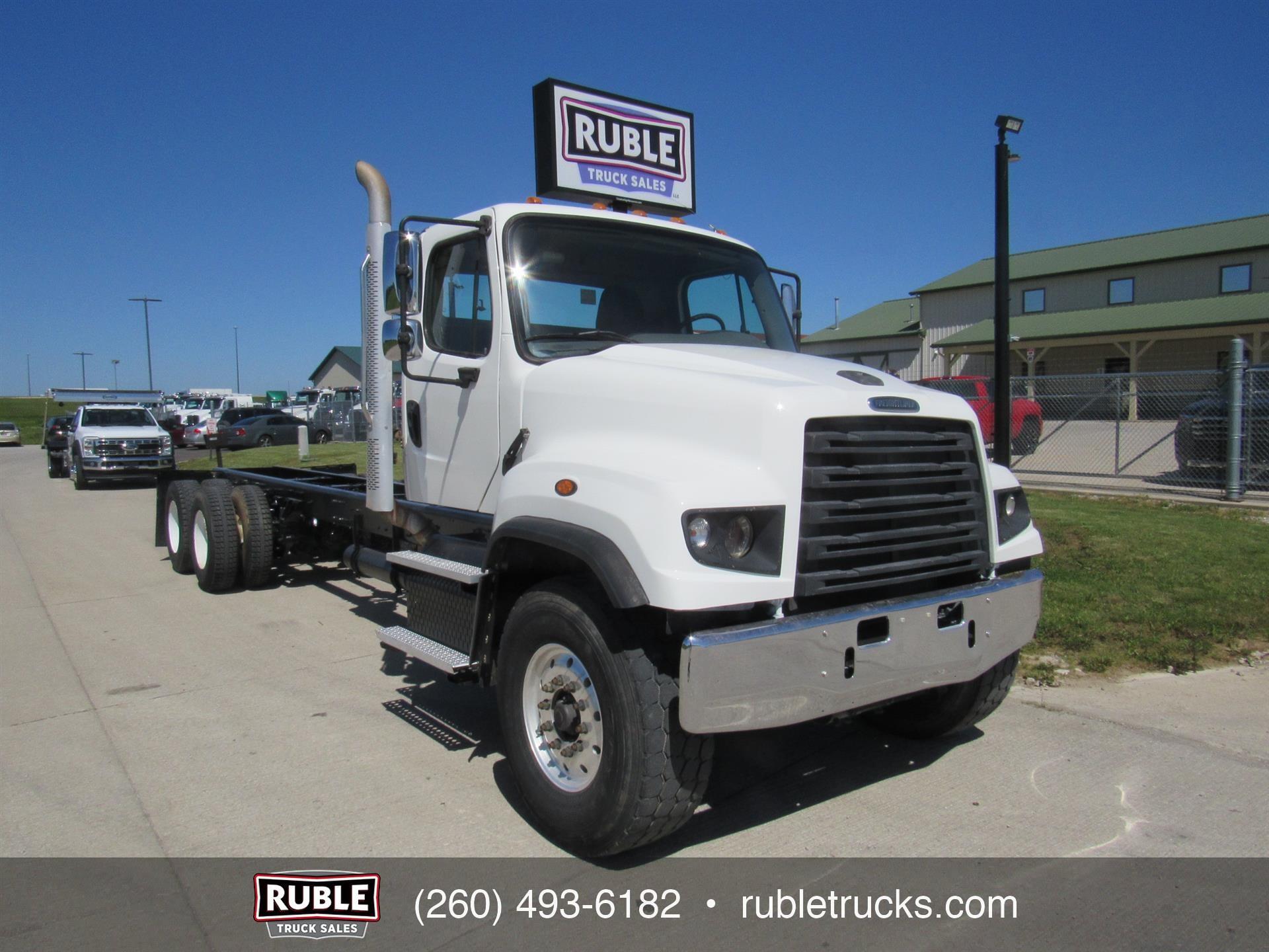 2014 FREIGHTLINER 114 SD in New Haven, IN