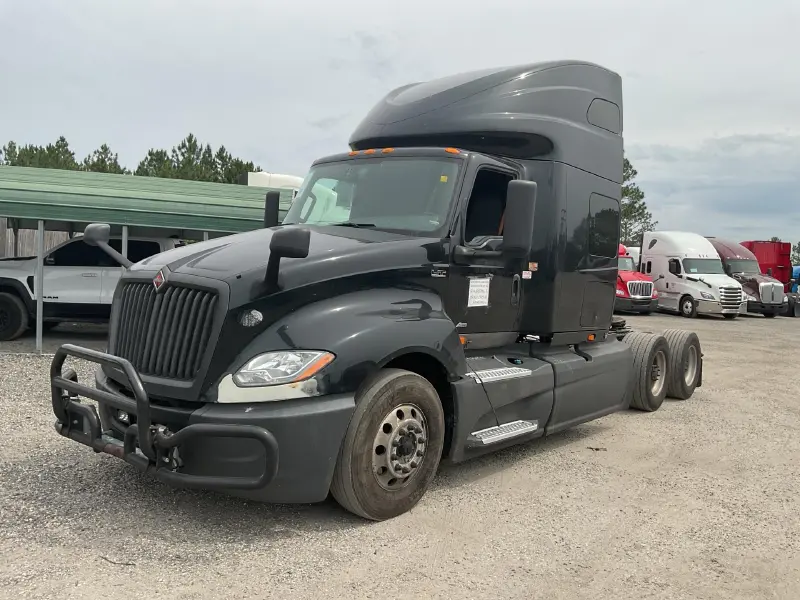 2020 INTERNATIONAL LT625