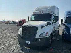 2020 FREIGHTLINER CASCADIA 126