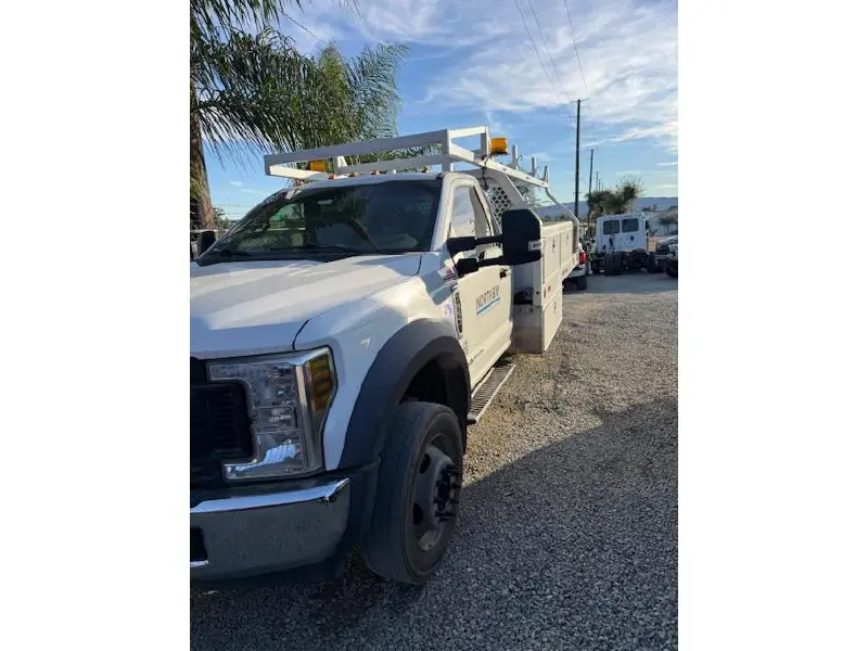 2019 FORD F550