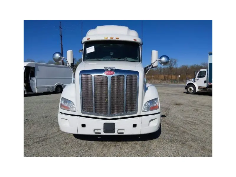 2021 PETERBILT 579