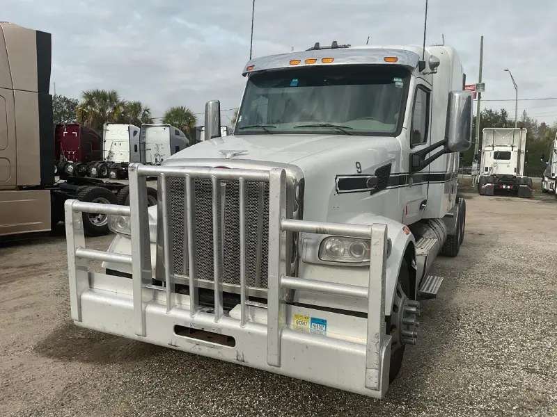 2019 PETERBILT 567