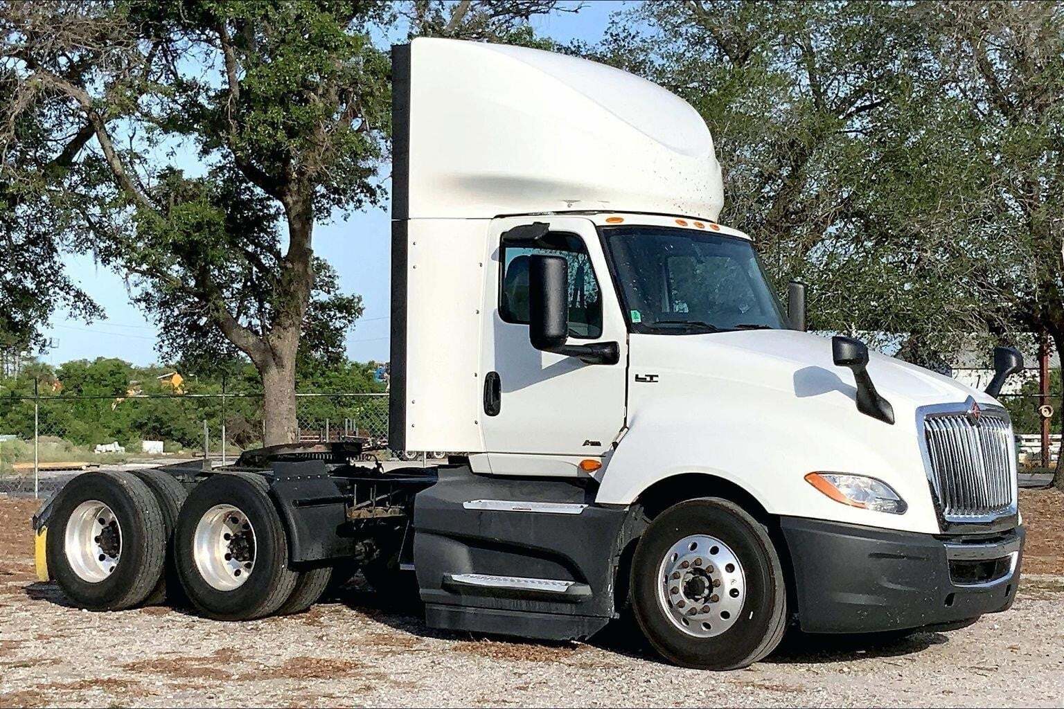 2021 INTERNATIONAL LT in Tampa, FL