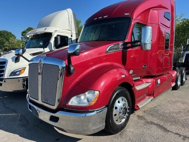 2020 KENWORTH T680 in Landover, MD