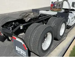 2017 PETERBILT 579