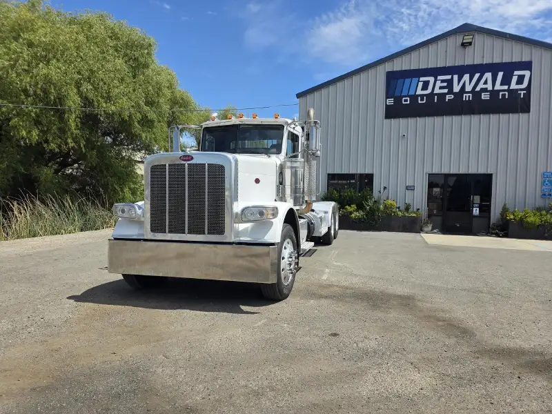 2013 PETERBILT 388