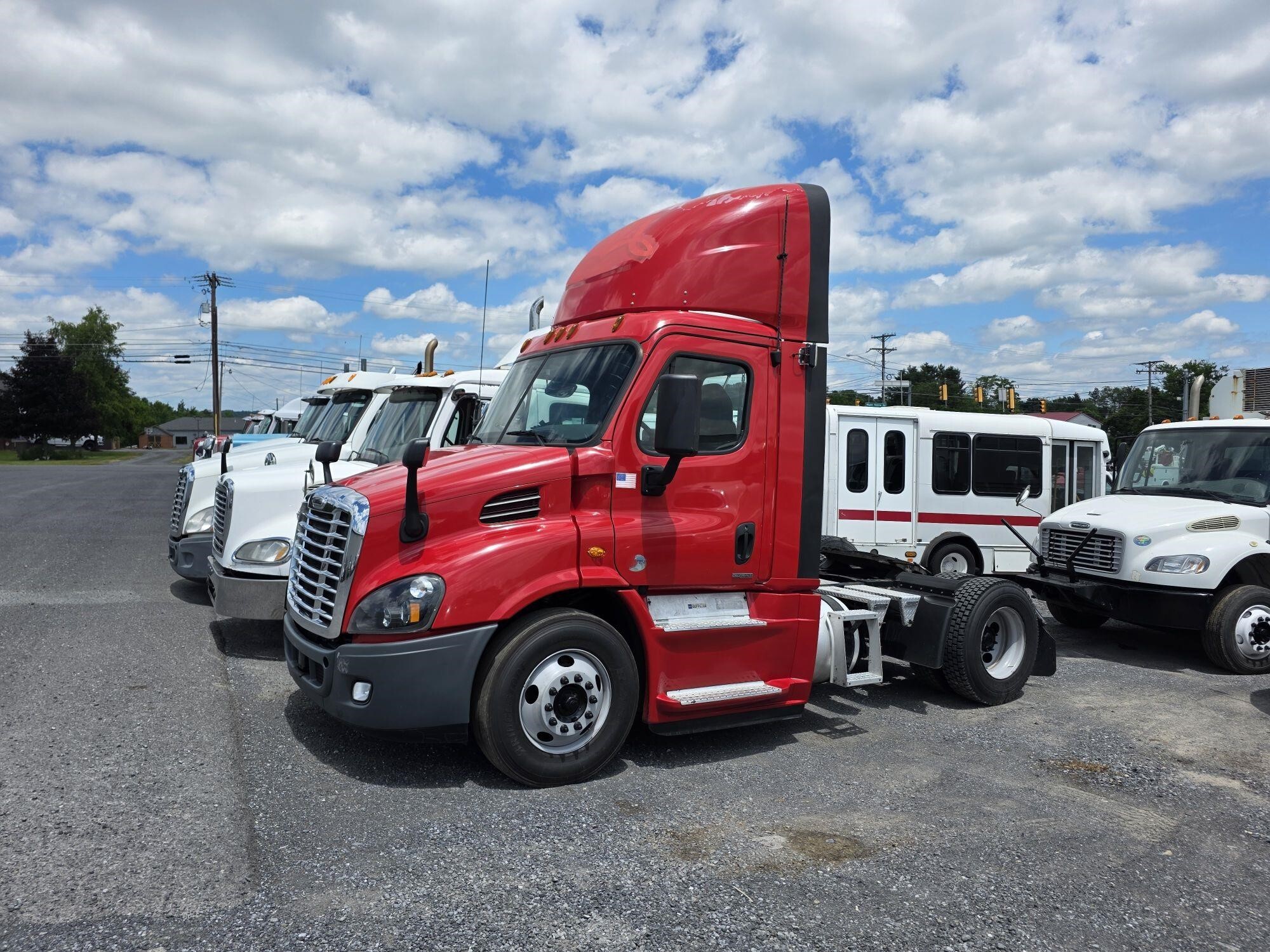 2018 FREIGHTLINER CASCADIA 113 in Duncansville, PA