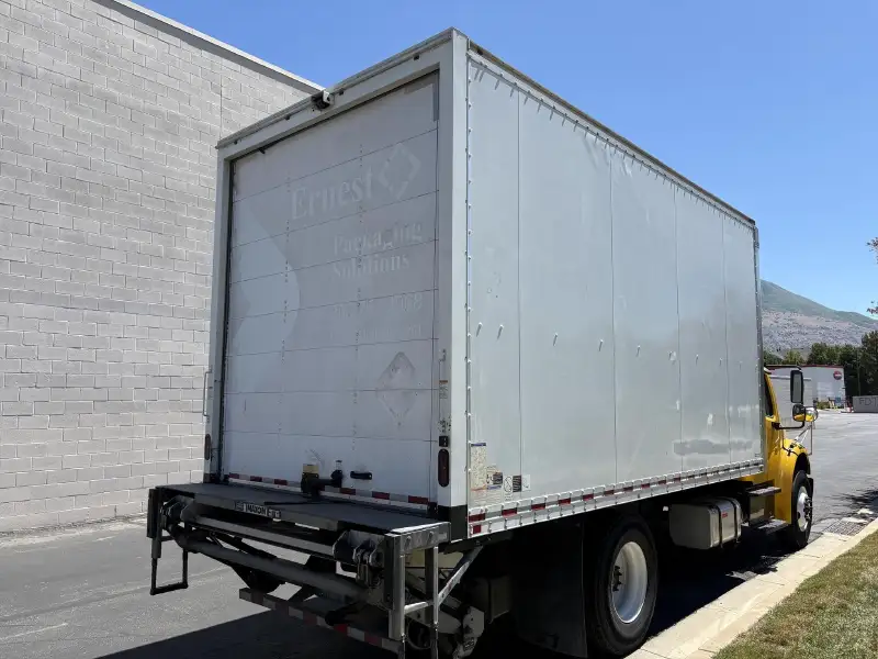 2019 FREIGHTLINER BUSINESS CLASS M2 106