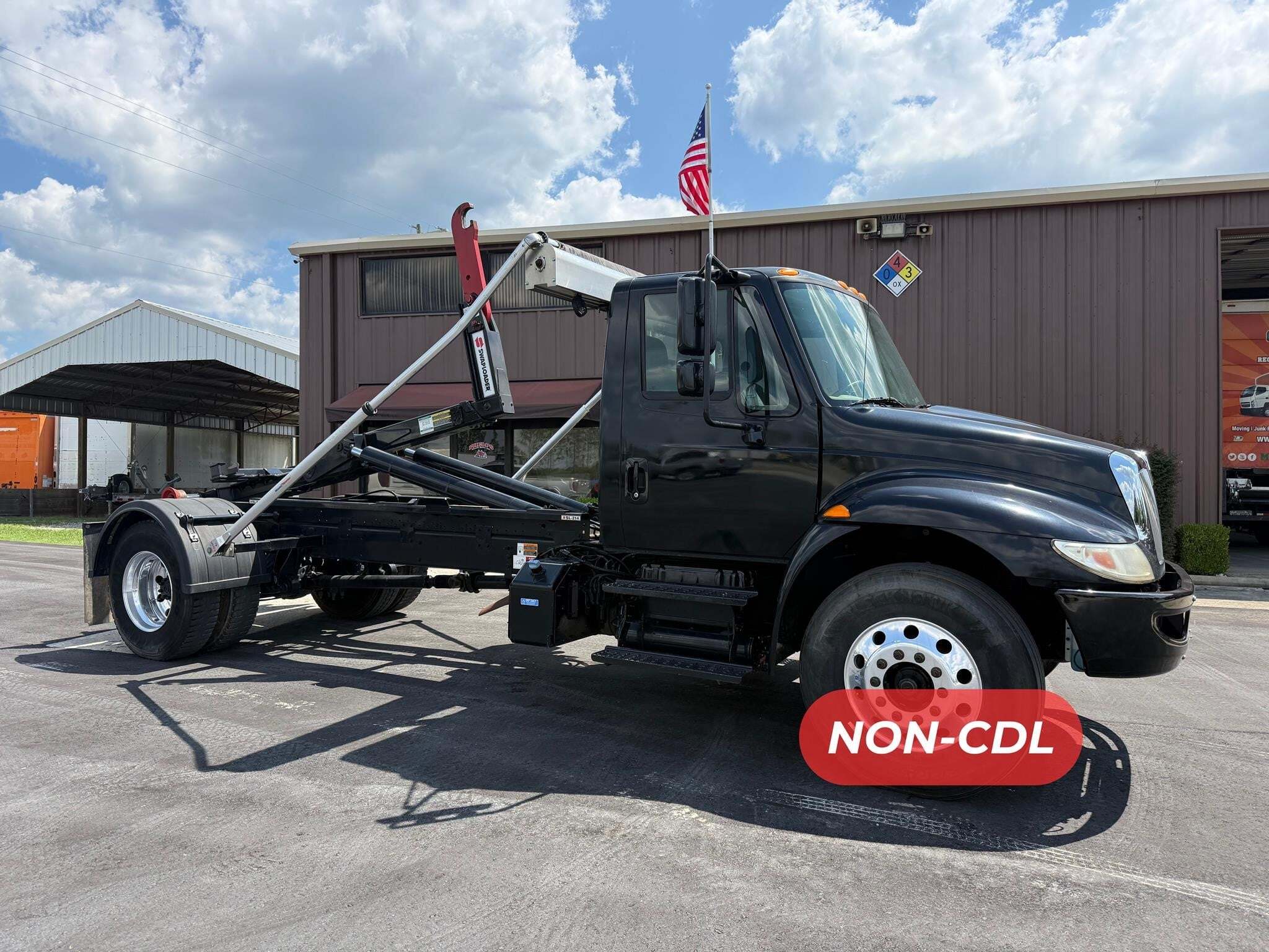 2018 INTERNATIONAL DURASTAR 4300 in Wilmington, NC