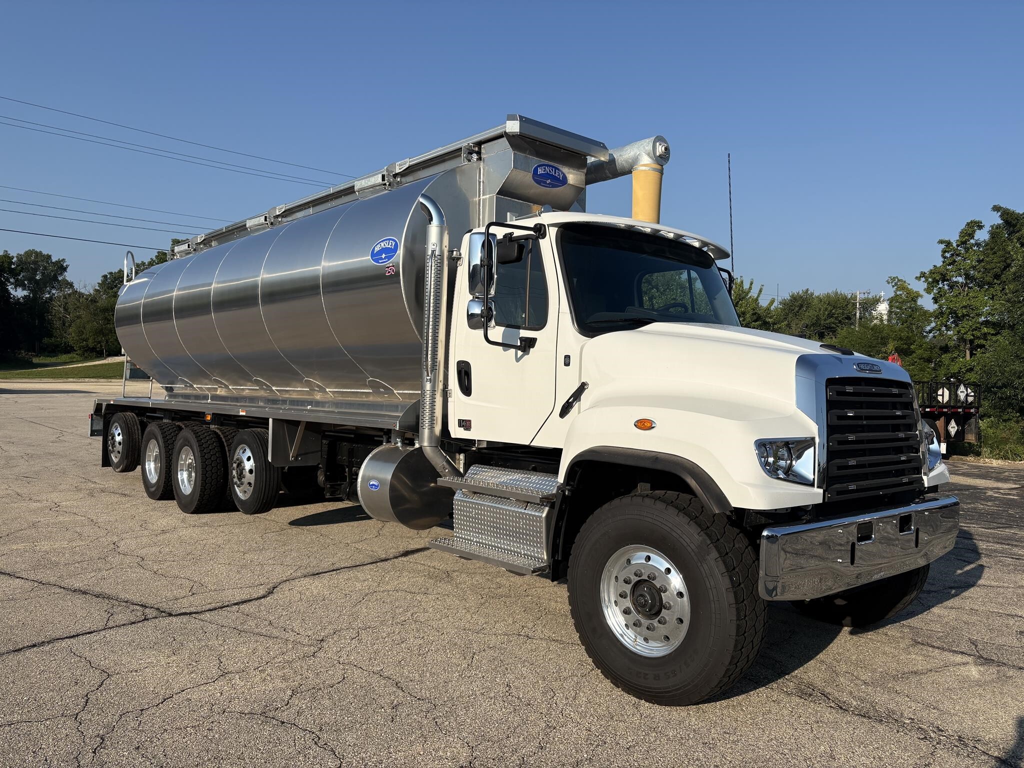 2027 FREIGHTLINER 114SD in Fairbank, IA