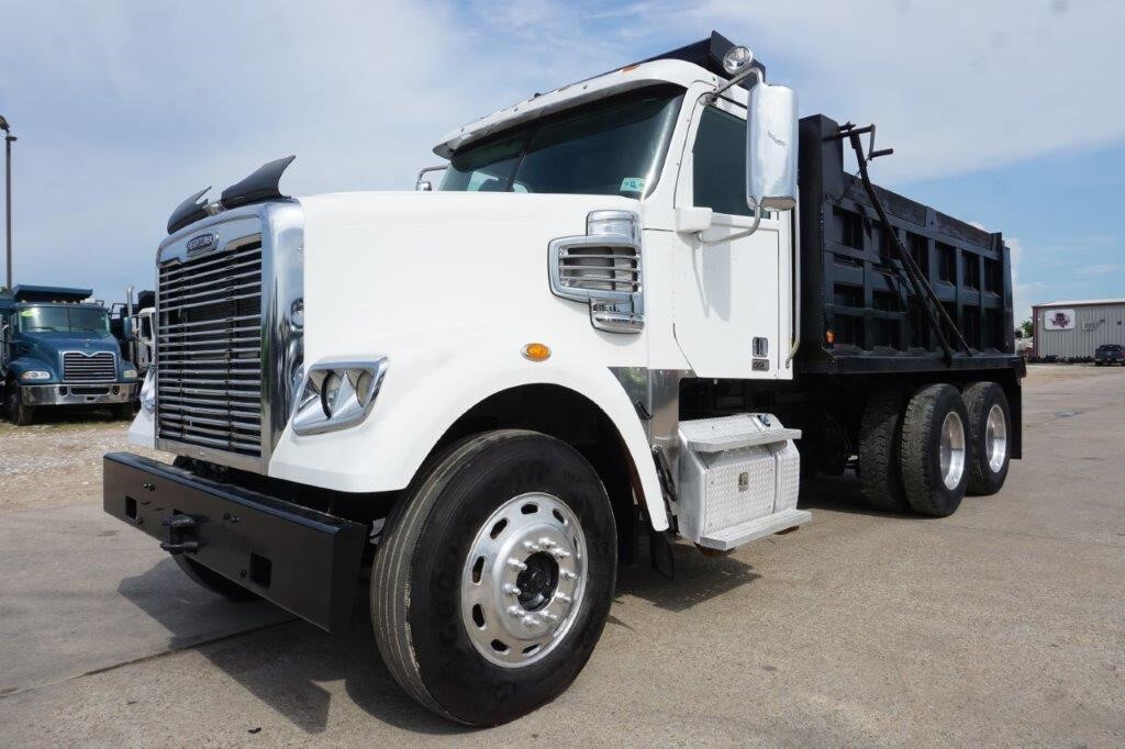 2015 FREIGHTLINER 122 SD in Houston, TX