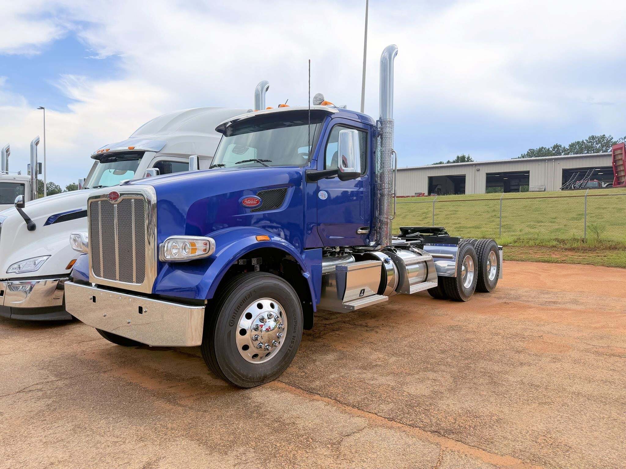 2027 PETERBILT 567 in Jackson, GA