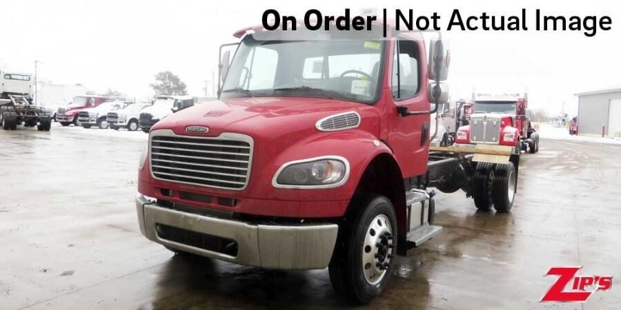 2027 FREIGHTLINER BUSINESS CLASS M2 106 in New Hampton, IA