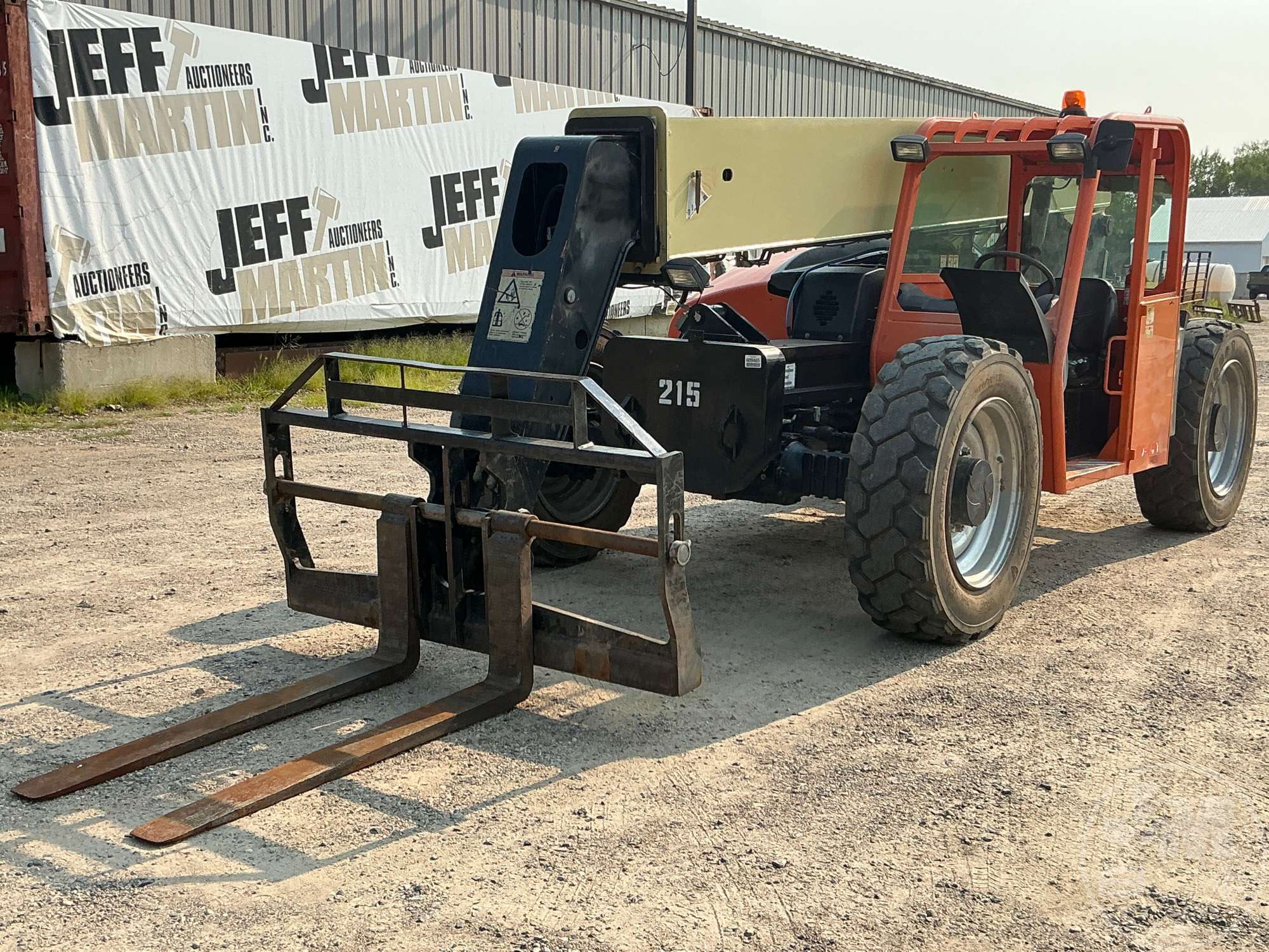 2015 JLG G9-43A in Glencoe, MN