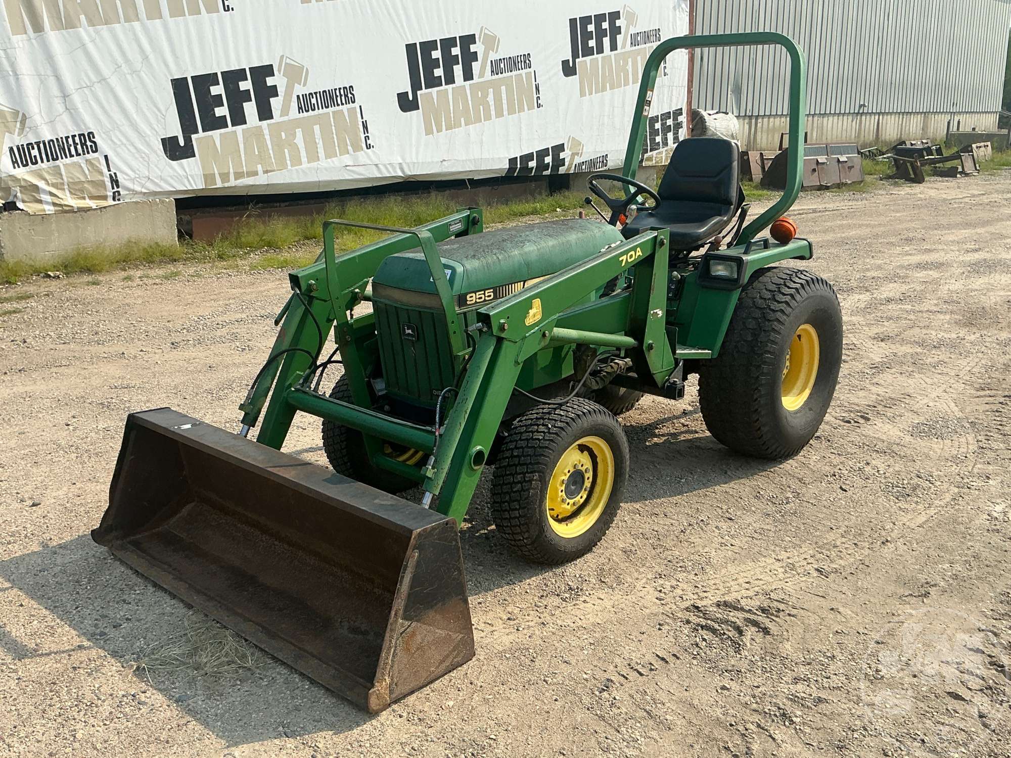 1996 JOHN DEERE 955 in Glencoe, MN