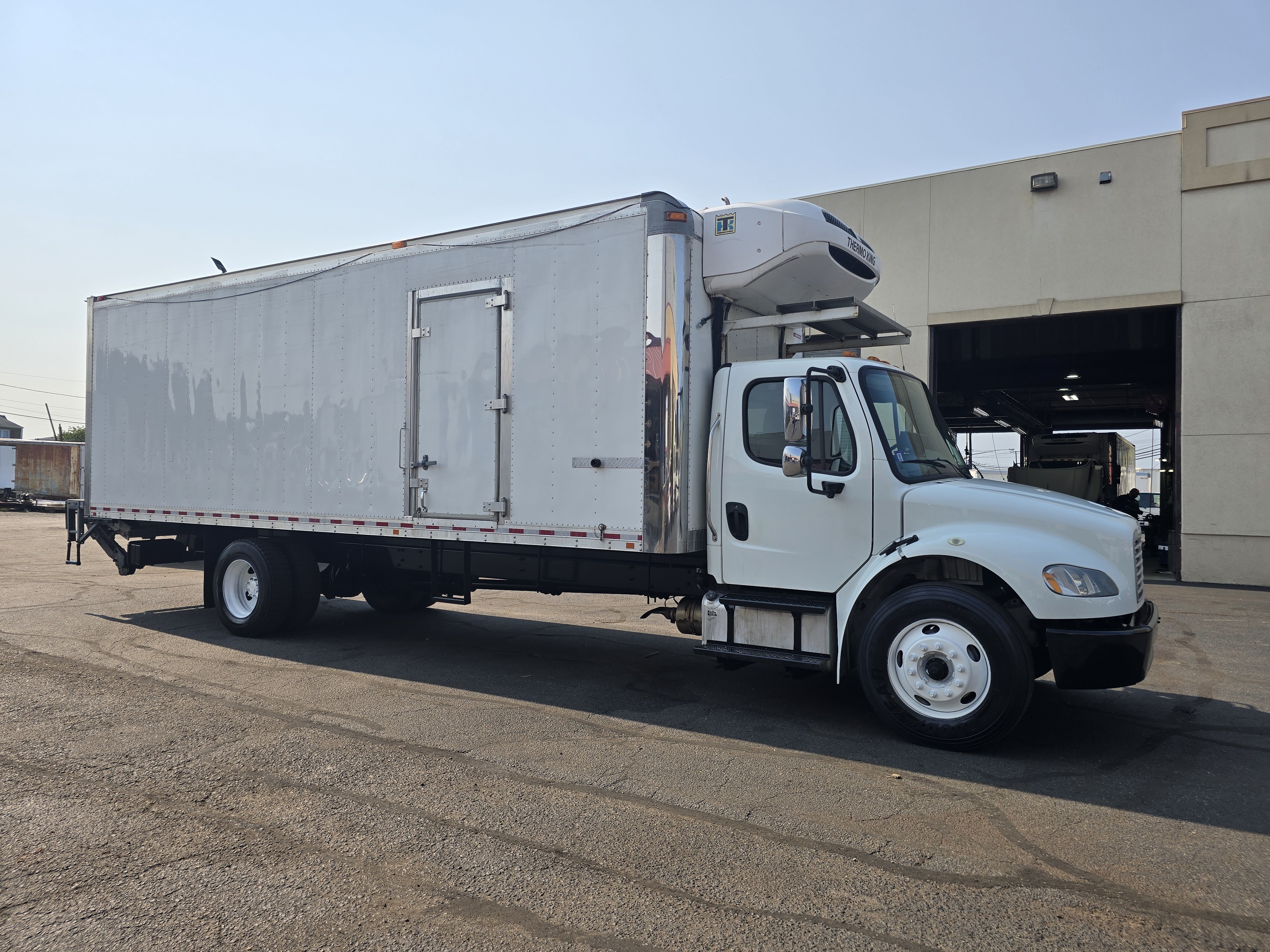 2018 FREIGHTLINER BUSINESS CLASS M2 106 in Lodi, NJ