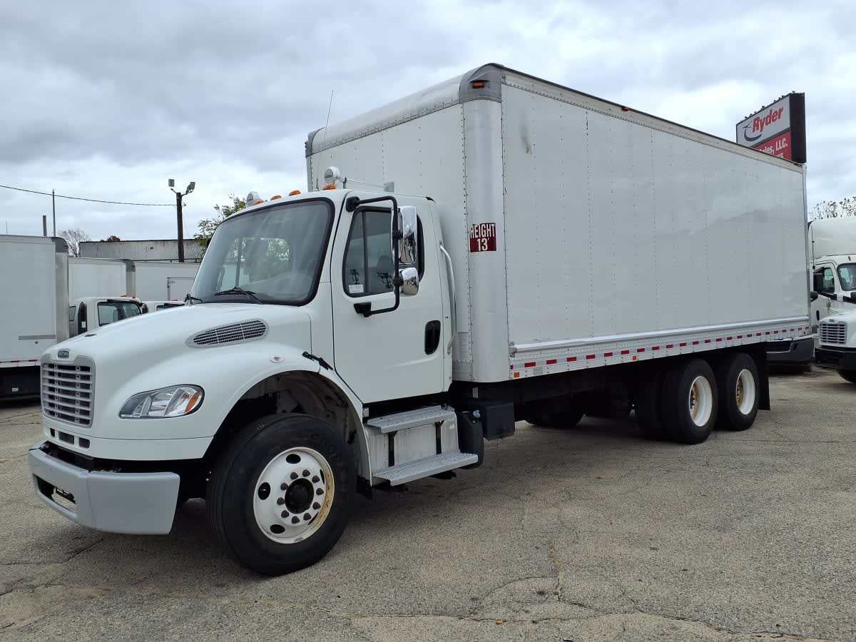 2018 FREIGHTLINER BUSINESS CLASS M2 106 in Warwick, RI