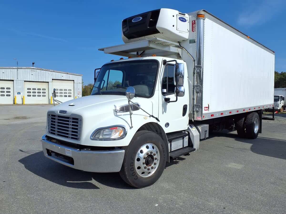2019 FREIGHTLINER BUSINESS CLASS M2 106 in Salisbury, MA