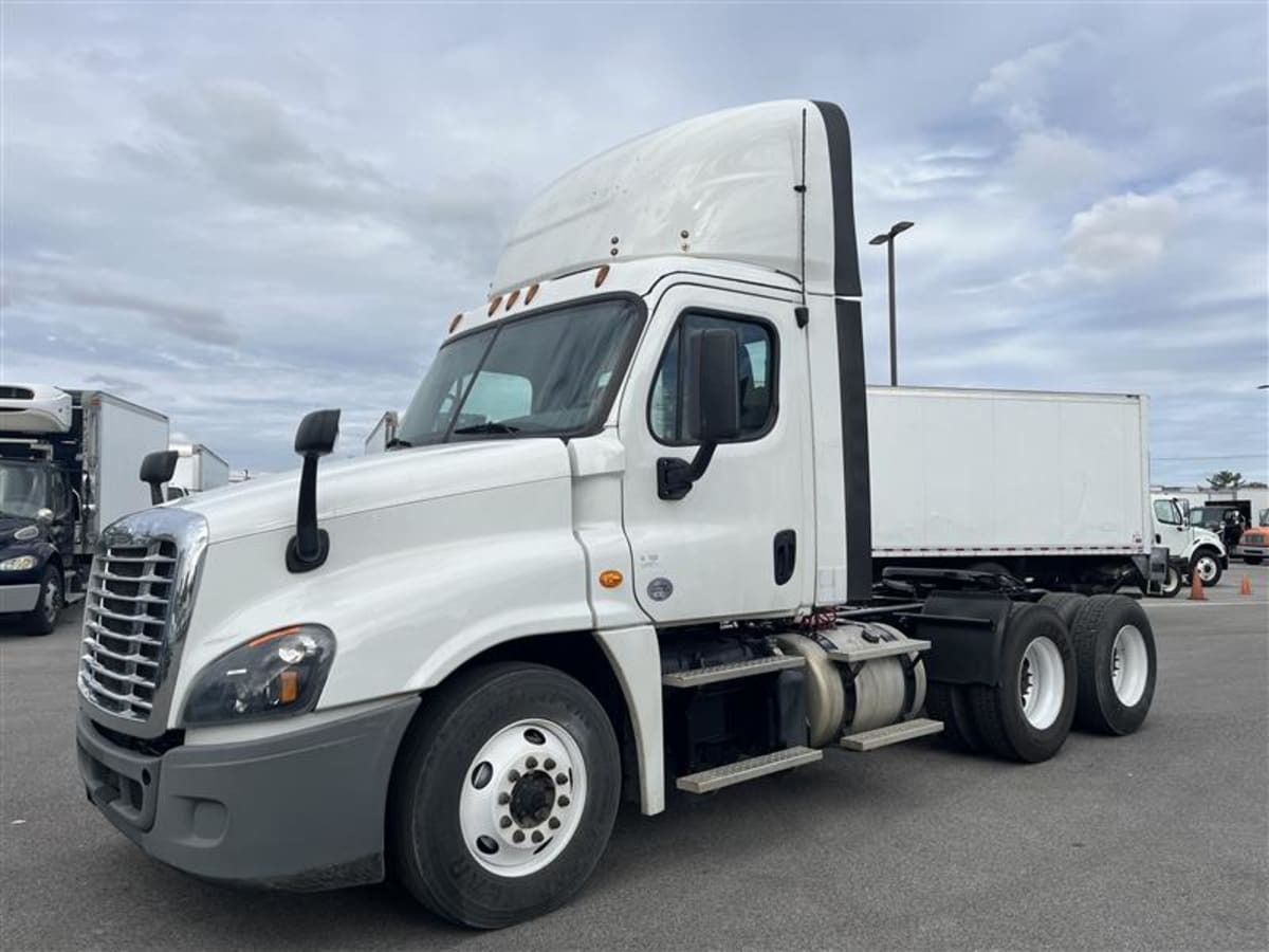 2019 FREIGHTLINER CASCADIA 125 in Laurel, MD