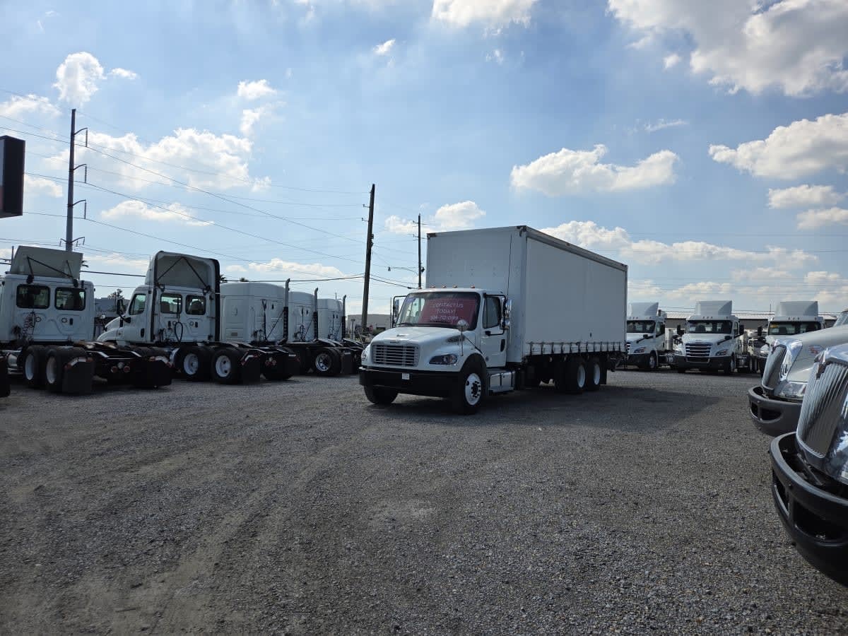 2020 FREIGHTLINER BUSINESS CLASS M2 106 in Saint Rose, LA