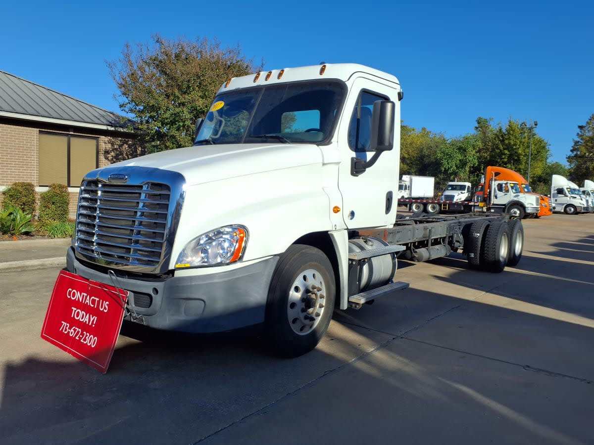 2017 FREIGHTLINER CASCADIA 125 in Houston, TX