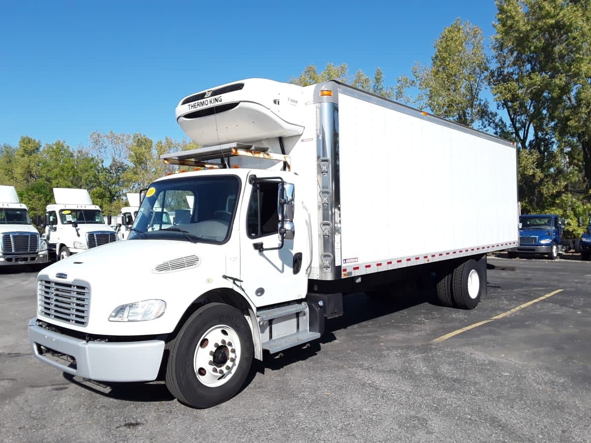 2020 FREIGHTLINER BUSINESS CLASS M2 106 in Hilliard, OH