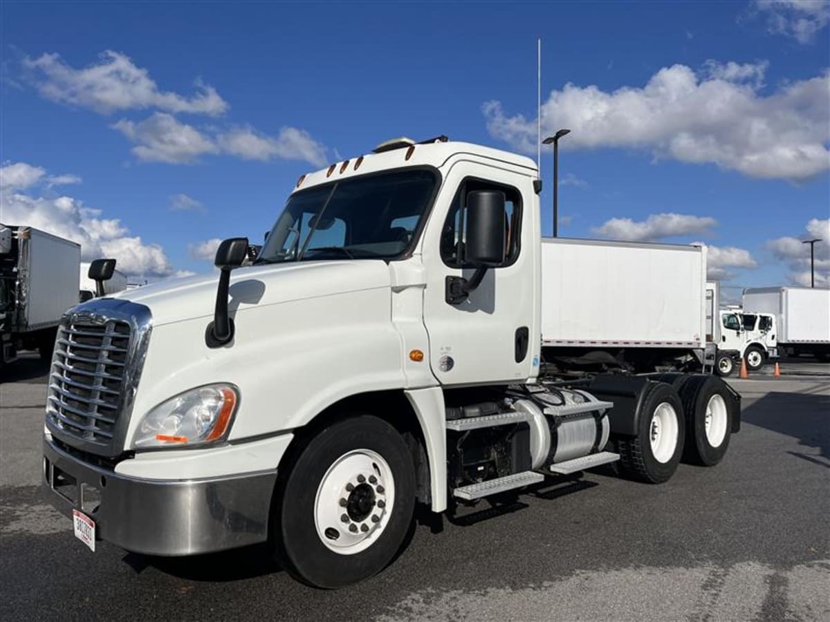 2019 FREIGHTLINER CASCADIA 125 in Laurel, MD