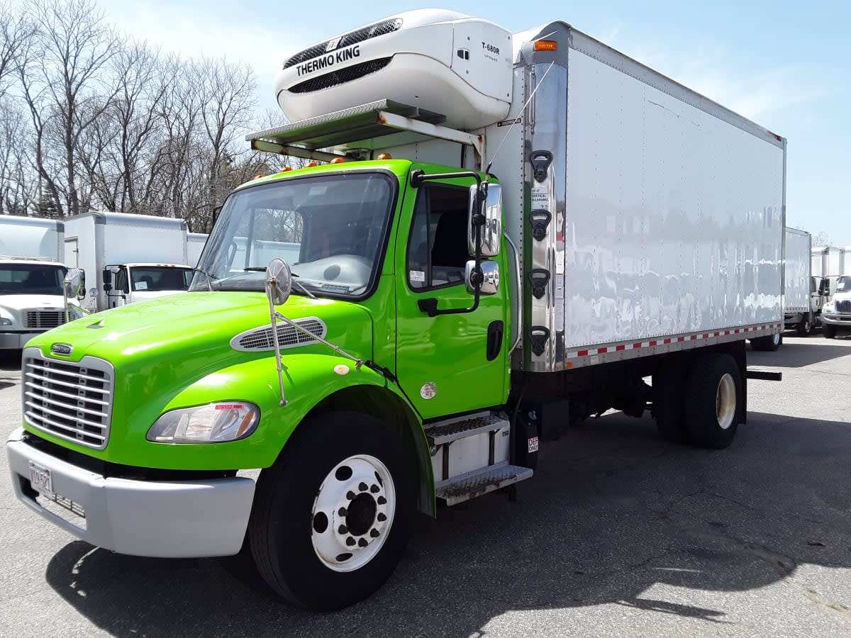 2019 FREIGHTLINER BUSINESS CLASS M2 106 in Salisbury, MA