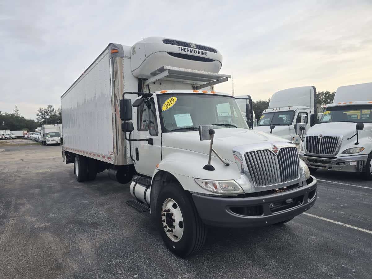 2019 INTERNATIONAL 4300 in Tampa, FL