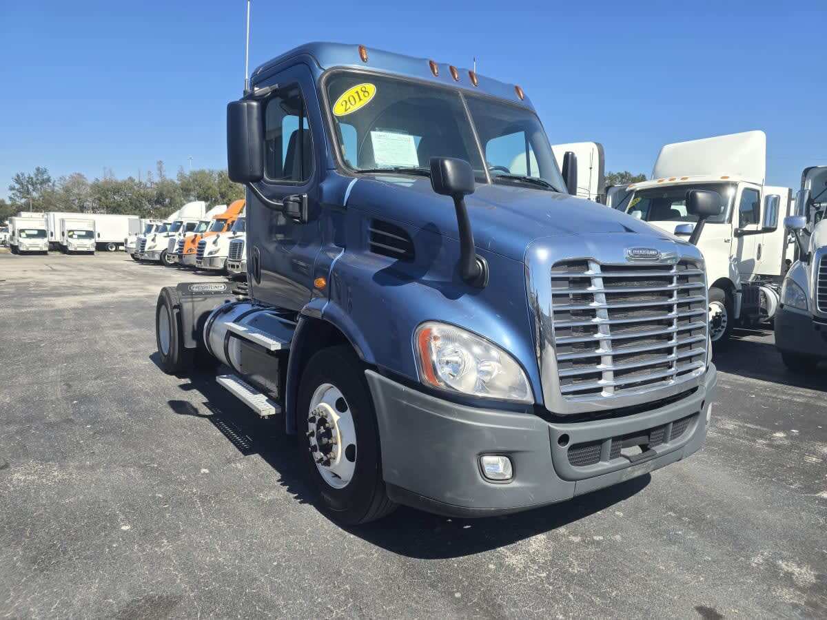 2018 FREIGHTLINER CASCADIA 113 in Tampa, FL