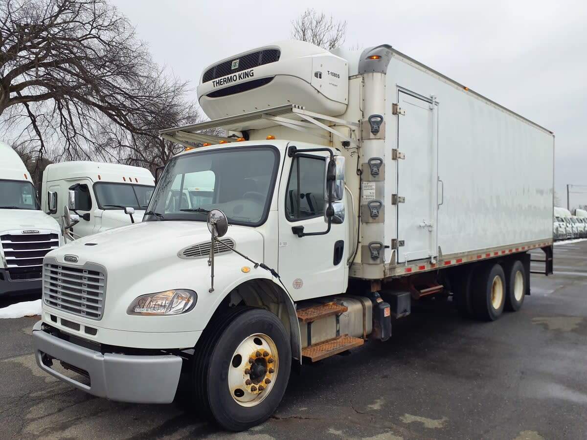 2019 FREIGHTLINER BUSINESS CLASS M2 106 in Springfield, MA