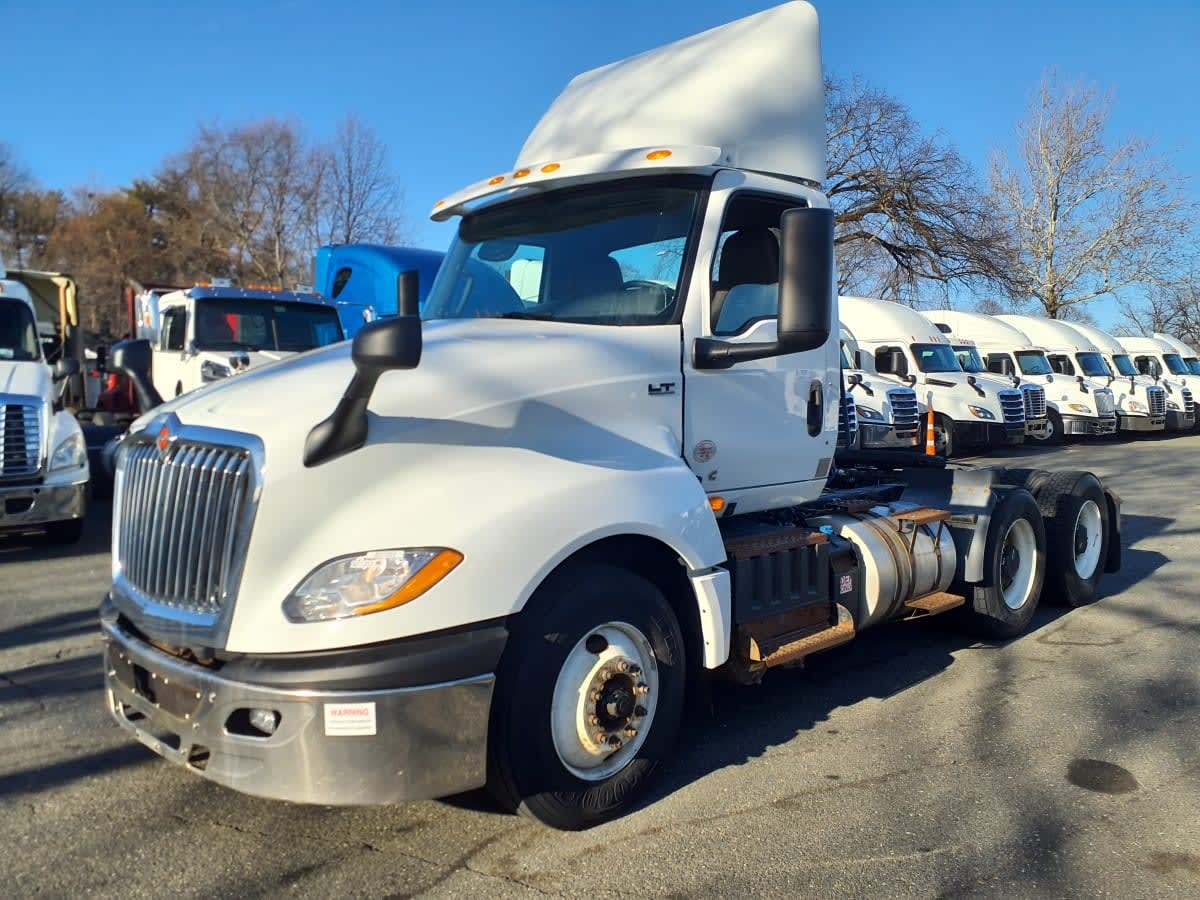 2019 INTERNATIONAL LT625 DAYCAB T/A in Springfield, MA