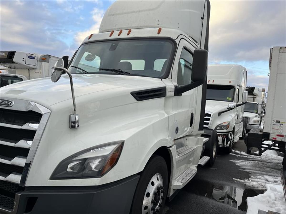2020 FREIGHTLINER CASCADIA 126 in Laurel, MD