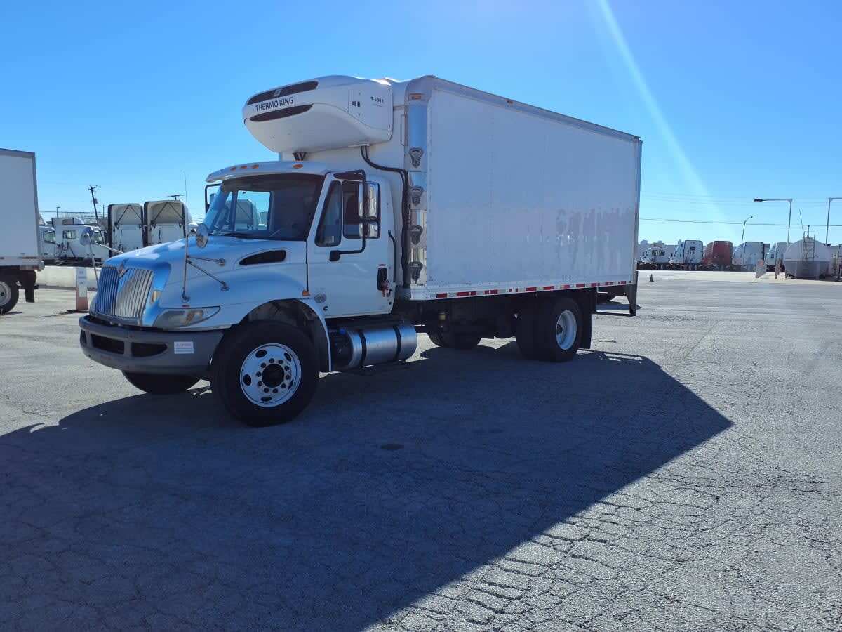 2019 INTERNATIONAL 4300 in Fort Worth, TX