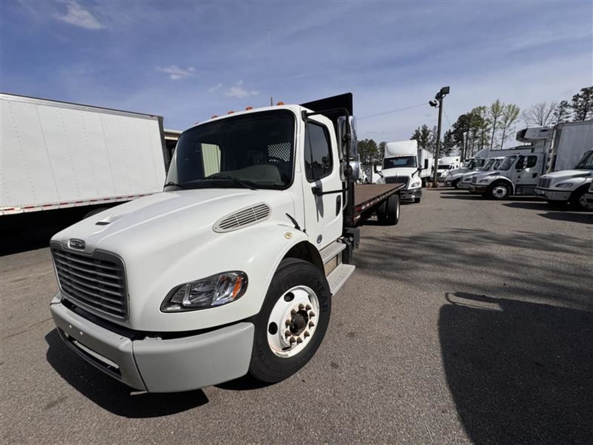 2016 FREIGHTLINER BUSINESS CLASS M2 106 in Richmond, VA