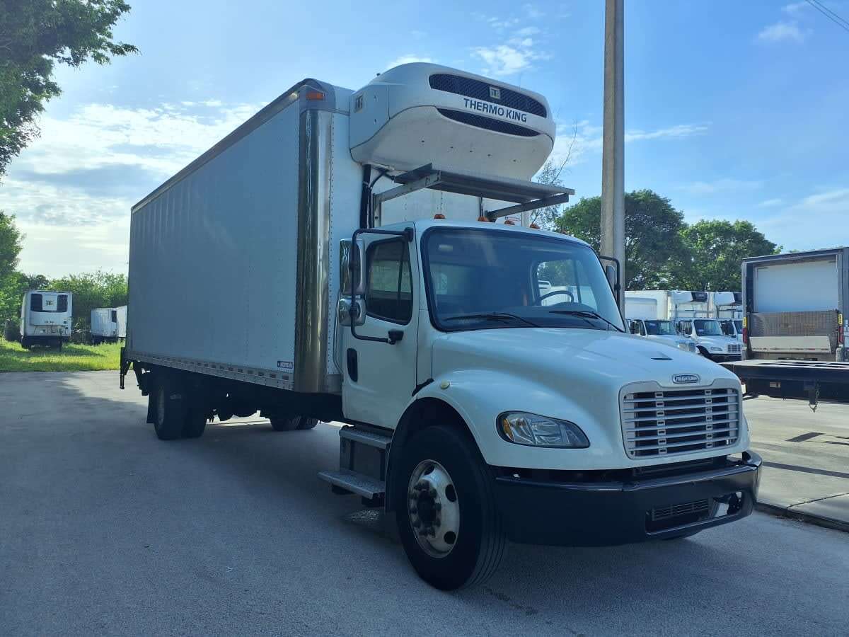 2019 FREIGHTLINER BUSINESS CLASS M2 106 in Fort Lauderdale, FL