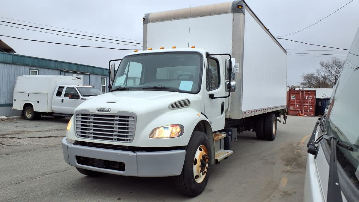 2019 FREIGHTLINER BUSINESS CLASS M2 106 in Salisbury, MA